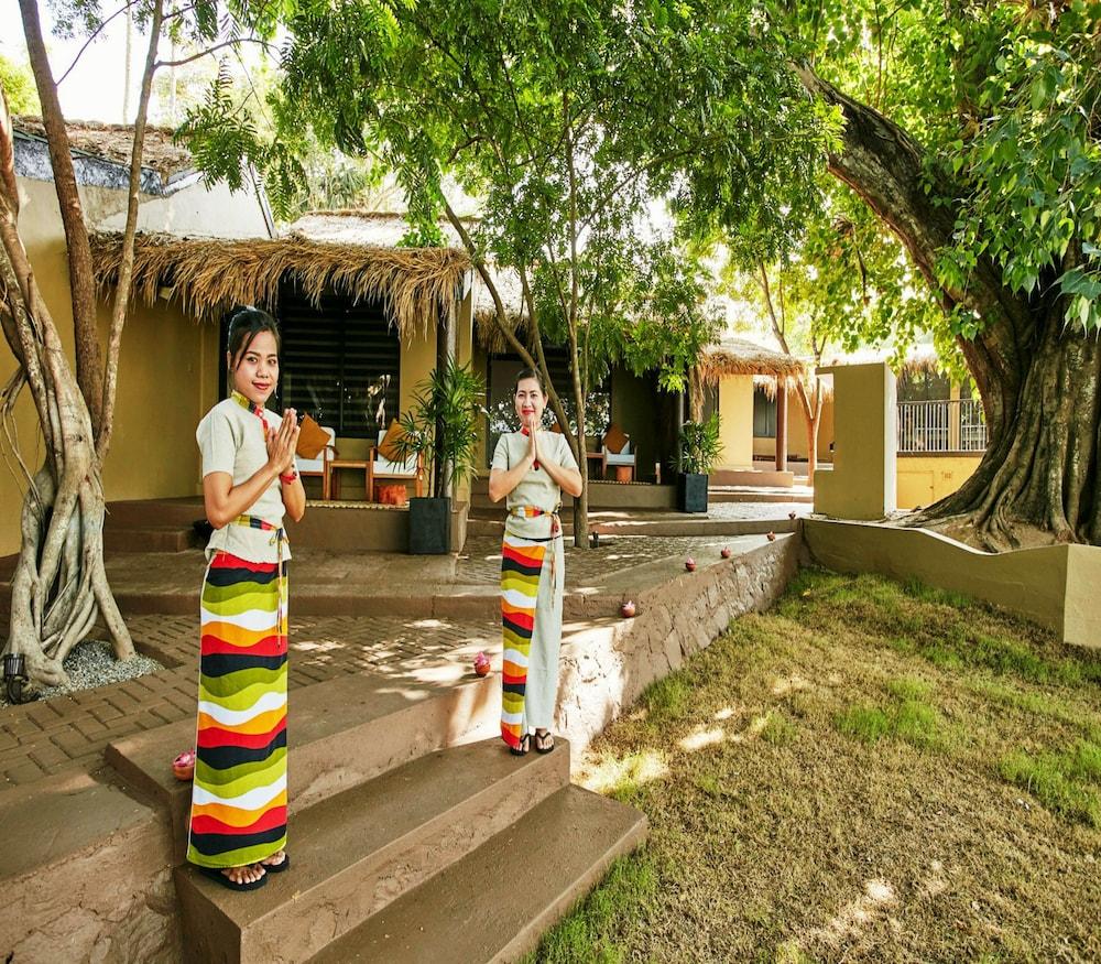 Ekho Safari Tissa Hotel Тисамахарама Екстериор снимка